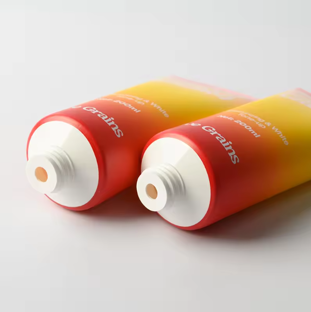 Pe Soft Tube 60ml Squeeze Empty Tubes for Skin Cream Custom Logo Tubes Plastic Gold Shiny Makeup Tools