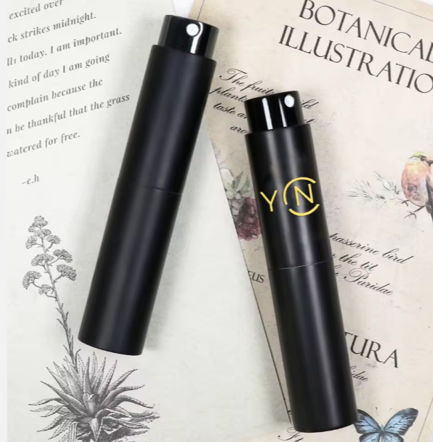 Mini Travel Pocket Refillable Twist up Portable Travel 10ml Refillable Spray Bottle with Custom logo