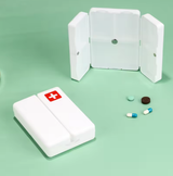 Custom Logo Portable Magnetic Plastic Pill Box 7 Compartments Travel  Pill Storage Case Weekly Pill Organizer