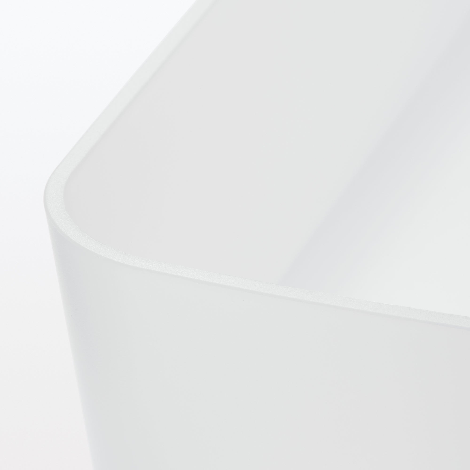 Caja organizadora de polipropileno 2 (ancho 3,3 x profundidad 10 x alto 2”)