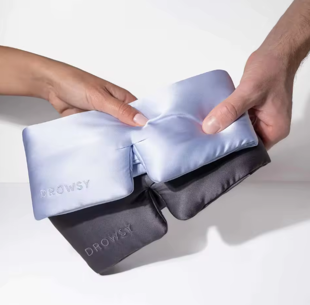 Custom Logo Comfort Soft Silk Satin Sleep Eye Mask Blackout Adjustable Velcro Closure for Side Sleeping Suitable for Women Men