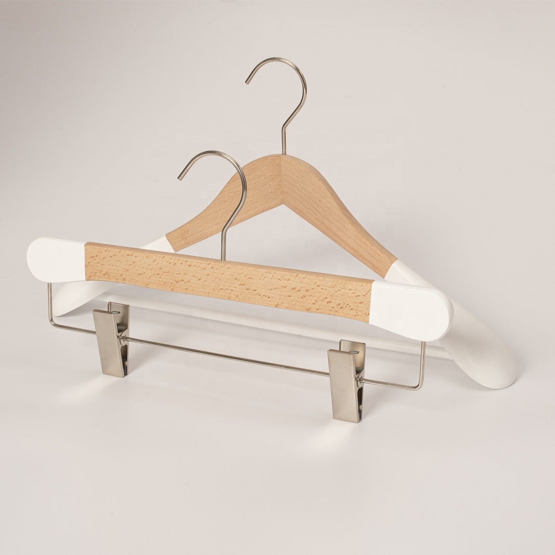 Clip de madera para ropa, logotipo de la marca, pinzas para pantalones de madera, percha de hotel