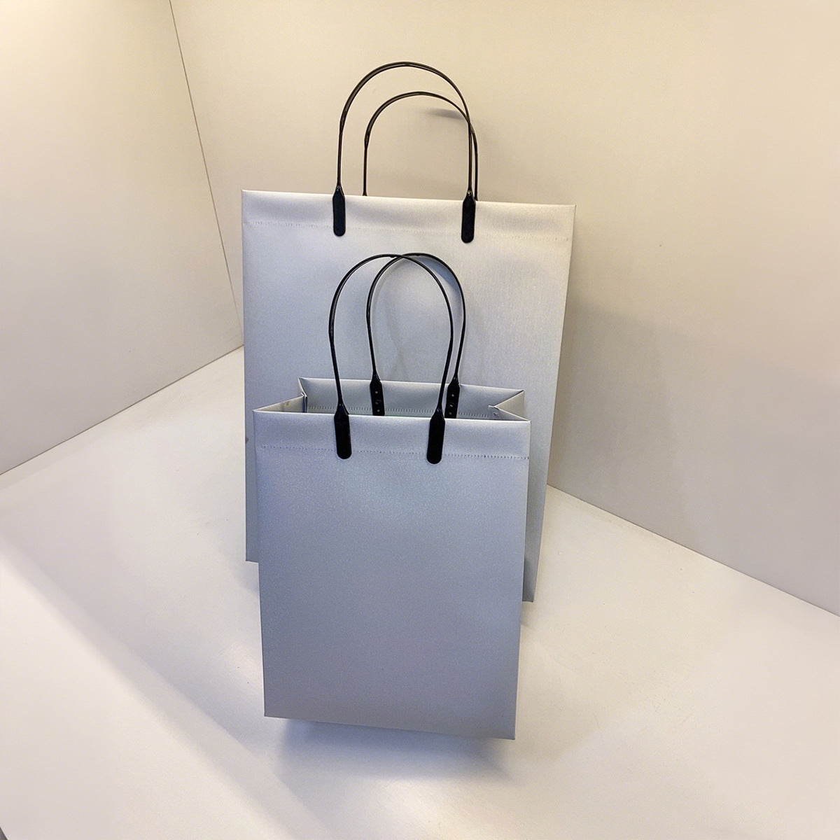 Bolsas de compras de plástico metálico mate al por mayor – Bolsas de embalaje prémium para minoristas