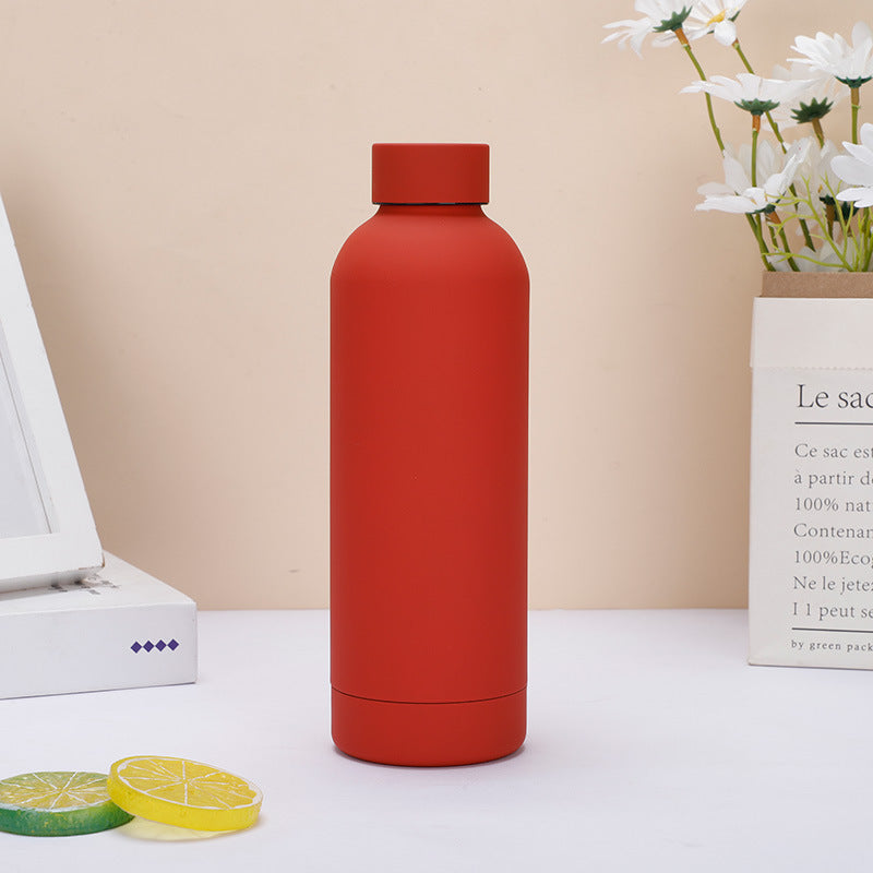 Botella de agua aislada al vacío de acero inoxidable 304 de 17 oz con logotipo personalizado, acabado de goma mate, frasco de viaje de boca estrecha.