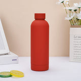 Botella de agua aislada al vacío de acero inoxidable 304 de 17 oz con logotipo personalizado, acabado de goma mate, frasco de viaje de boca estrecha.