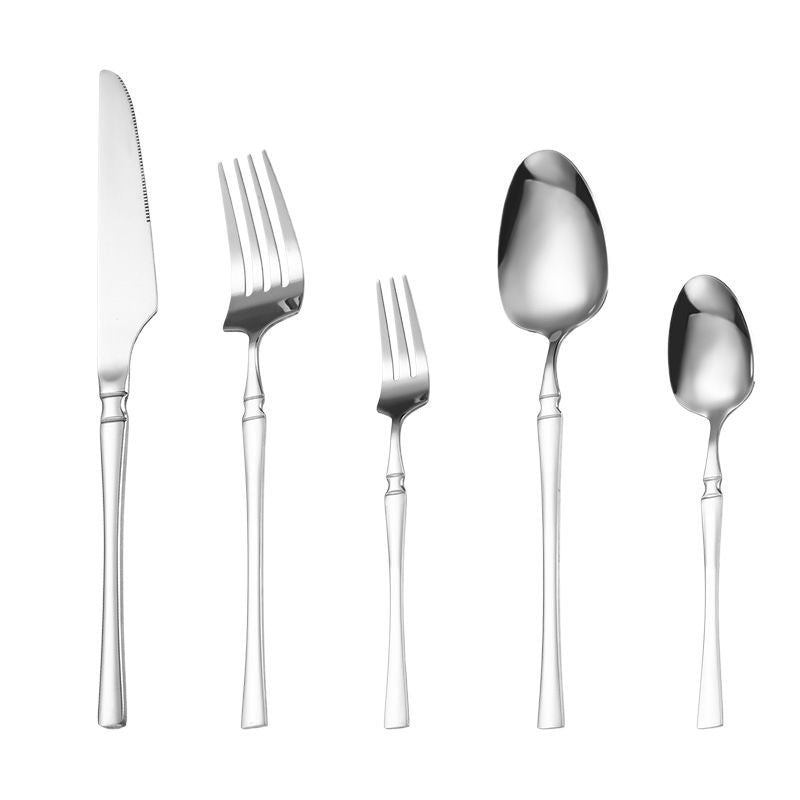 Cubiertos occidentales de acero inoxidable para venta al por mayor transfronteriza: cuchillos, tenedores, cucharas, cuchillos para carne, cucharas de postre y tenedores de fruta para uso doméstico y en restaurantes.