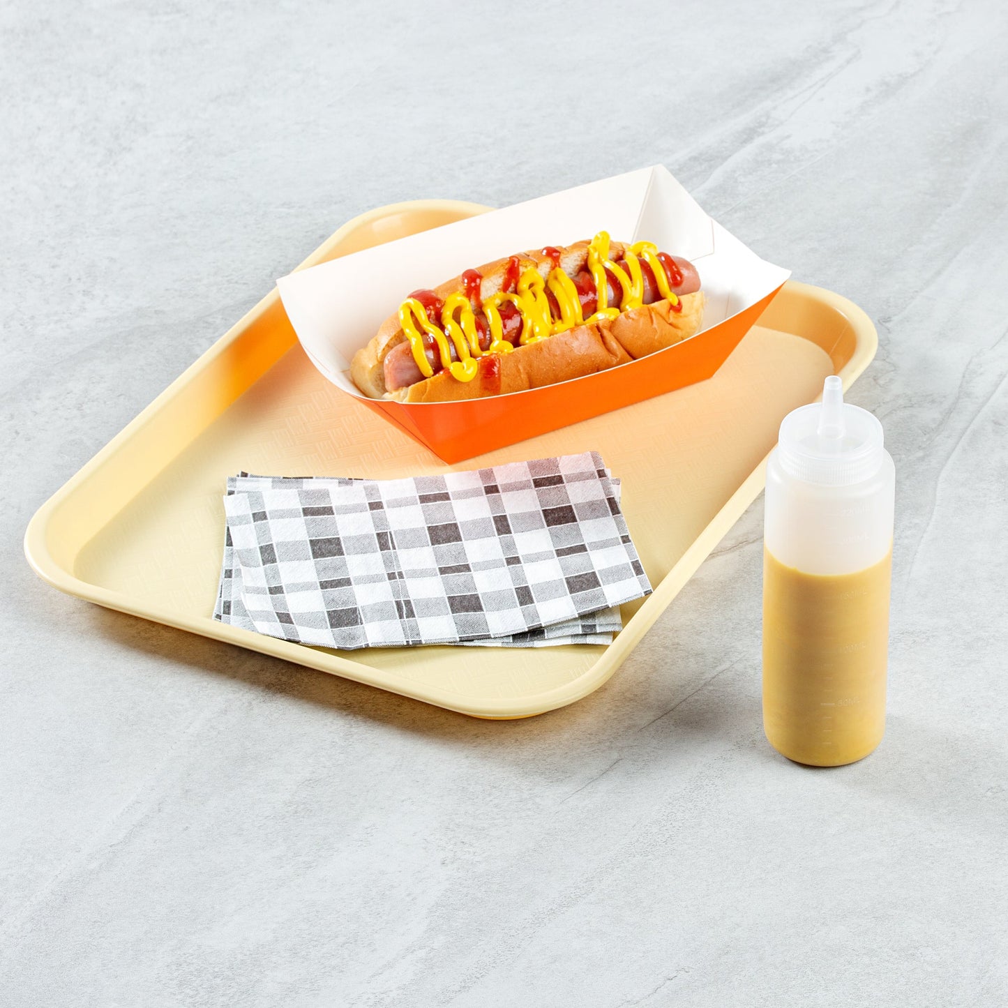 Botella de plástico transparente para apretar Sauce Tek de 8 oz - Punta de precisión - 2" x 2" x 7" - Caja de 1 unidad