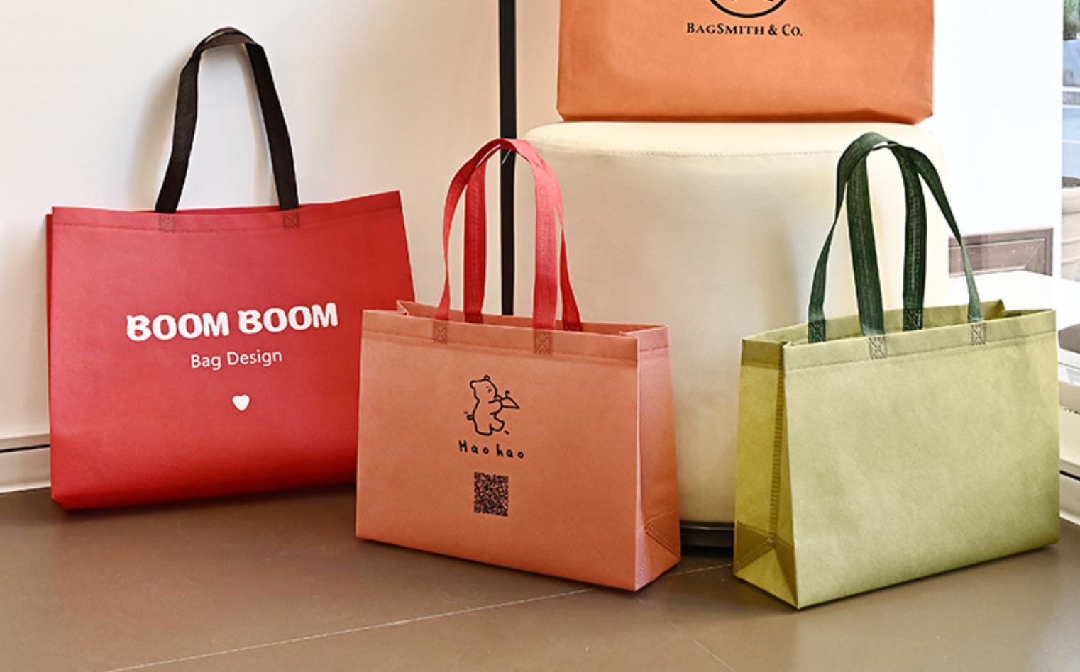 Custom Promotional Tote Bags Bulk Colorful Non-Woven Shopping Bags with Logo Printing